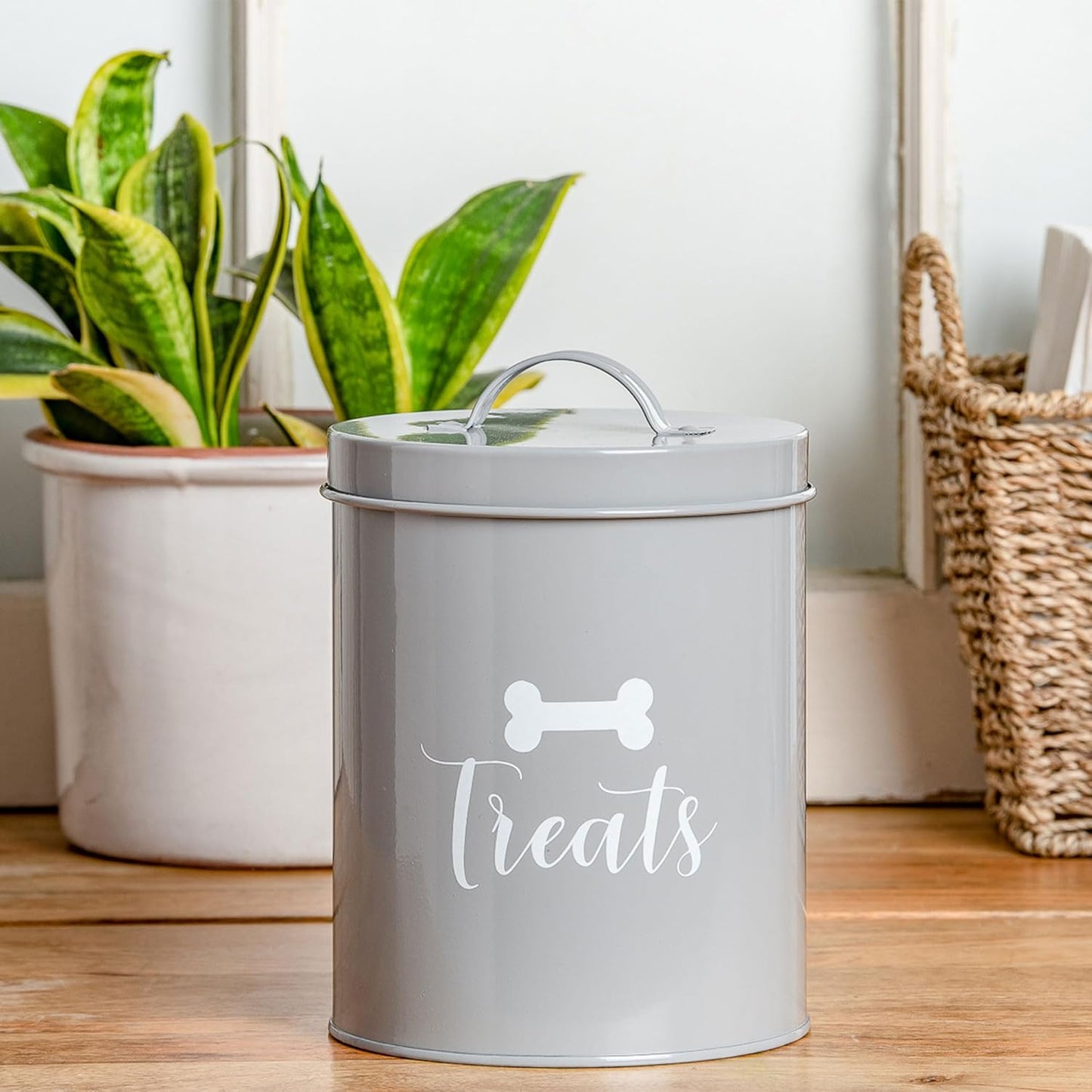 Park Life Designs - Metal Pet Treat Jar with Airtight Lid for Dogs, Cats, Puppies and More, Chic Kitchen Countertop Container for Cookies, Biscuits and Treats (Jasper, Grey, 1.4 Qt)