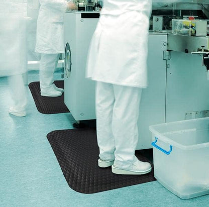 American Floor Mats Hog Heaven Premium 7/8" Black & Black Border 4' x 10' Nitrile Backed Anti-Fatigue Comfort Mat