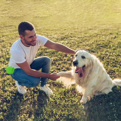 AUDWUD - Silicone Dog Treat Pouch - Clip on Portable Training Container - Convenient Magnetic Buckle Closing and Waist Clip - No BPA