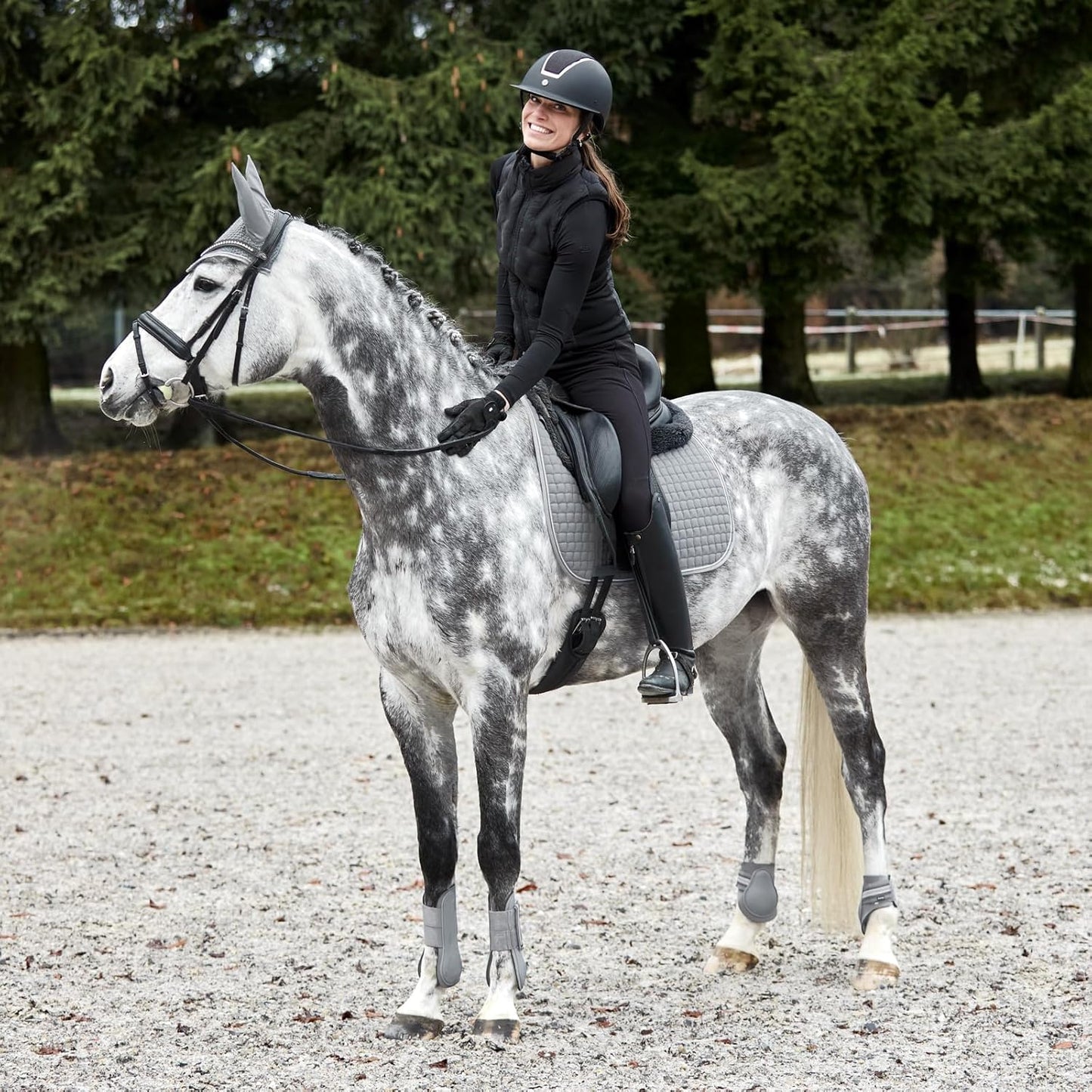 HORZE Adepto Quilted Quick-Dry Dressage Saddle Pad for Horses with Two-Tone Trim