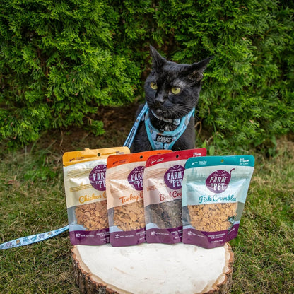 Farm To Pet - Cat Treat Crumbles - 3 oz Single Ingredient Fish Treat and Snacks - Healthy for Indoor Cats and Kitten - Essential Products (Mix with Wet/Dry Food)