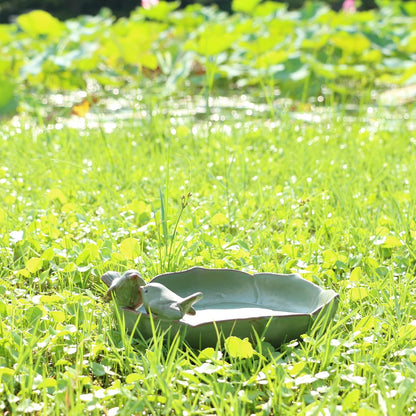 Ceramic Bird Bath for Outside, Resin Birdbath Bowl with Vintage Ornament,Ground Feeders Bird Bath Feeding Bowl for Outdoors, Garden Deck, Balcony,Yard, Lawn.